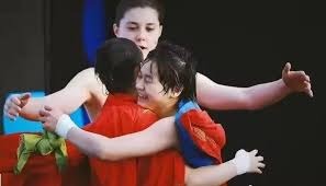 《首垒冲刺：0.1秒的差距如何决定安打还是出局？》